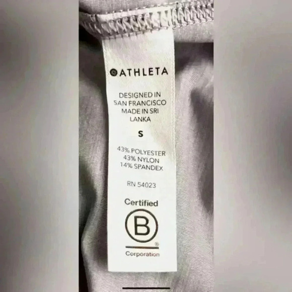 Athleta ‎ Racerback Tank Silver/Grey Women’s Small - Picture 9 of 9